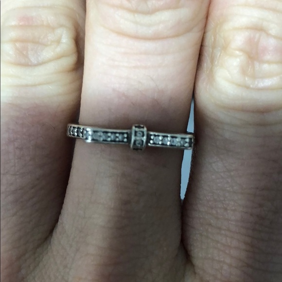 EUC authentic Pandora bow ring - Picture 3 of 6